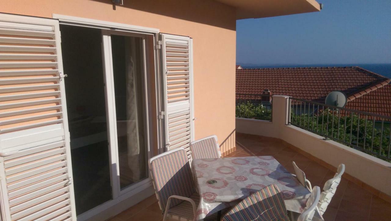 Apartmani Sandro Ivan Dolac Exteriér fotografie